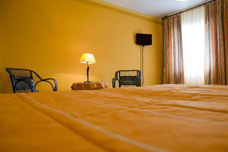 Hotel Montanes 3*